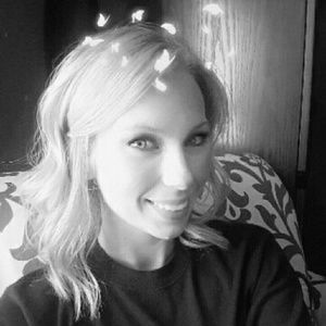 Meet your Posher, April michelle